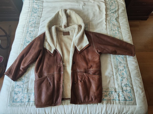 Alucinante abrigo Vintage piel