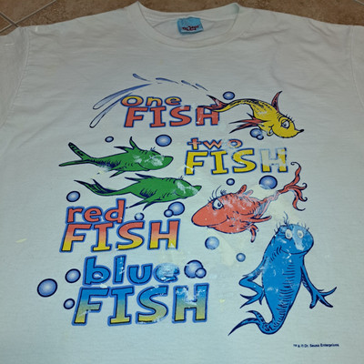 RARE* Vintage Dr Seuss One Two Red Blue Fish T-shirt Painting Art Used Size XL