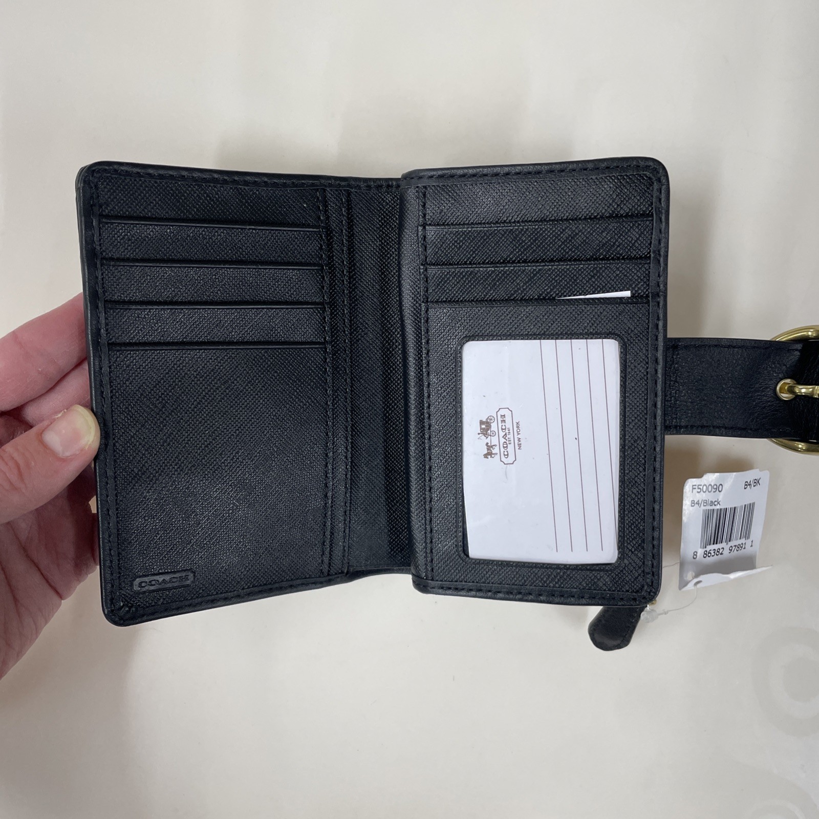 Coach Women's Zipper Wallet Black thumbnail 7