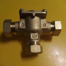 Honeywell 22mm 3 Three Port Motorised Valve BODY ONLY V4043H