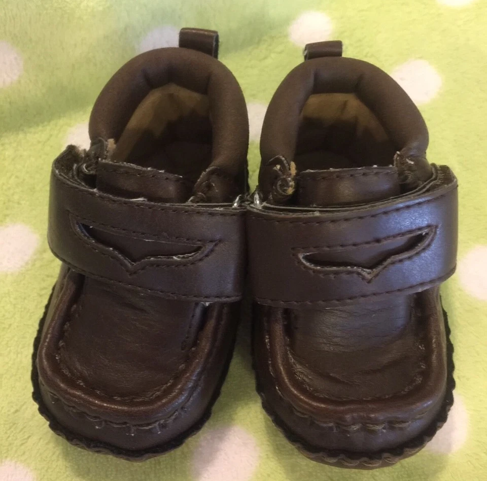 The Children's Place Infantil Bebé NIÑO Cuna Mocasín Zapatos Botas ~Talla 0-3 Mo Marrón Foto 2 de 4