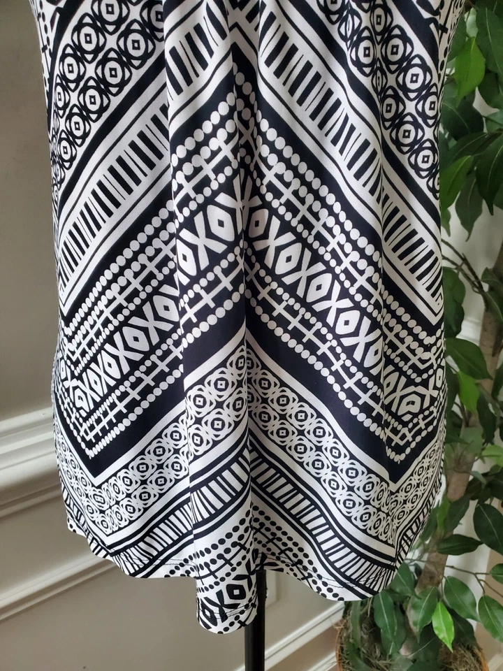 INC Black & White Rope Beaded Round Neck Sleeveless Casual Top Blouse Size M - Image 4 of 4