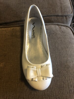 Girls Tango-too white patent shoes! 3 1/2 M!