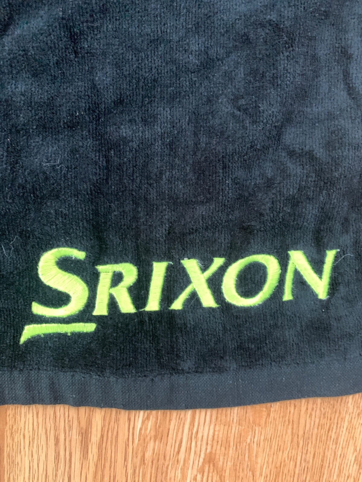 SRIXON GOLF BAG TOWEL BLACK - NEON YELLOW 23" x 15 1/2"