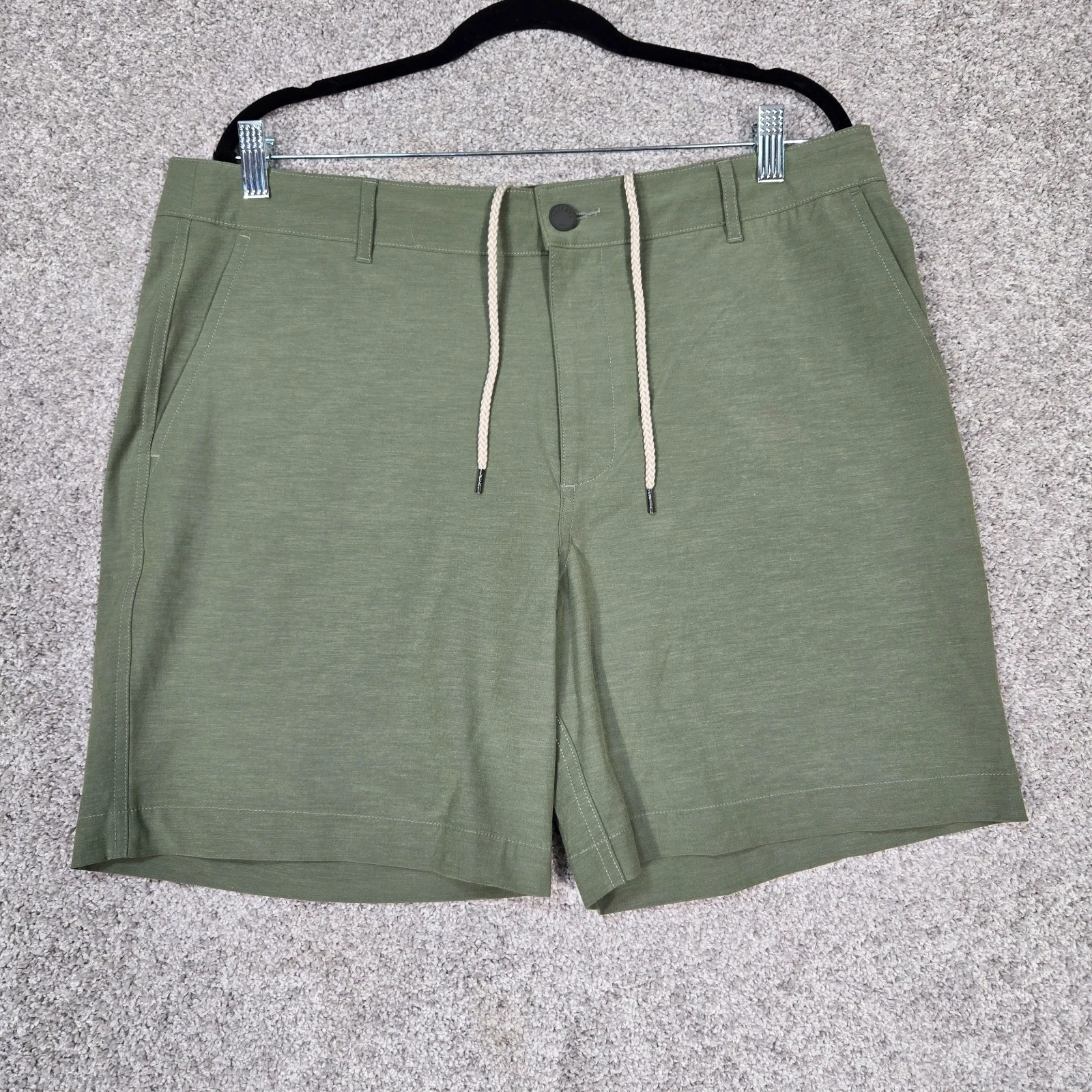 Faherty All Day Shorts Green mens Size 35 stretch performance