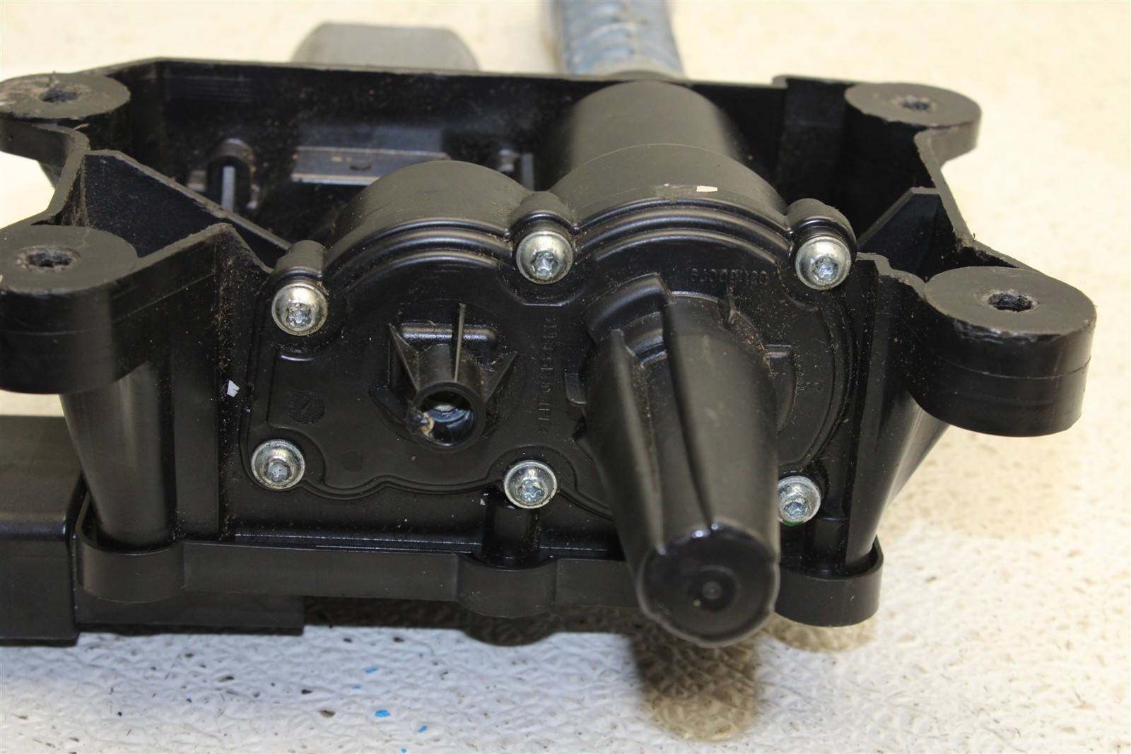 2013 Maserati GranTurismo S Emergency Parking Brake Actuator Motor ECU 08-13