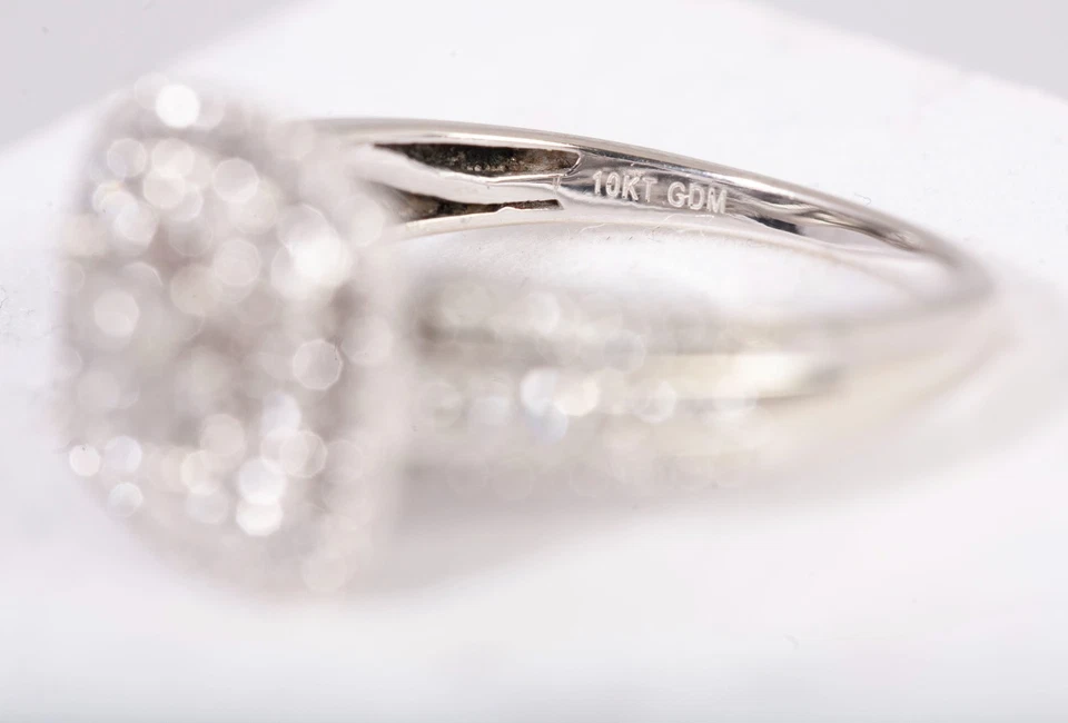 10k White Gold Quad Princess-Cut Diamond Double Cushion Engagement Ring - Image 2 of 4