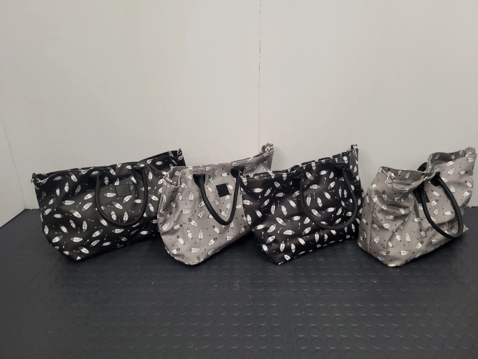 Kinderkraft Changing Bag BLACK Feather With Changing Mat New