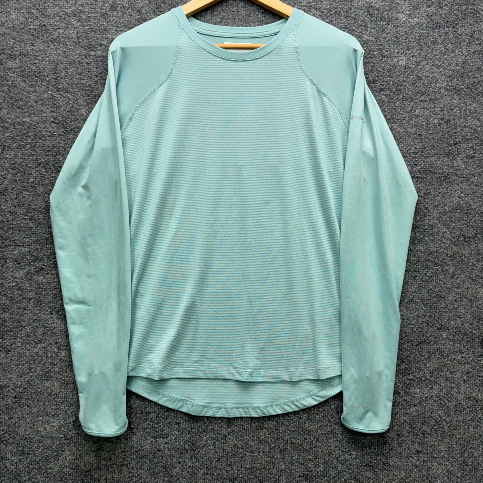 Columbia Omni-Wick T-Shirt Womens L Light Blue Long Sleeve Striped Running