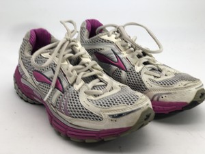 brooks adrenaline gts 12 white