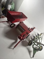 ertl international harvester john deere lot Wagon Accessories Preowned