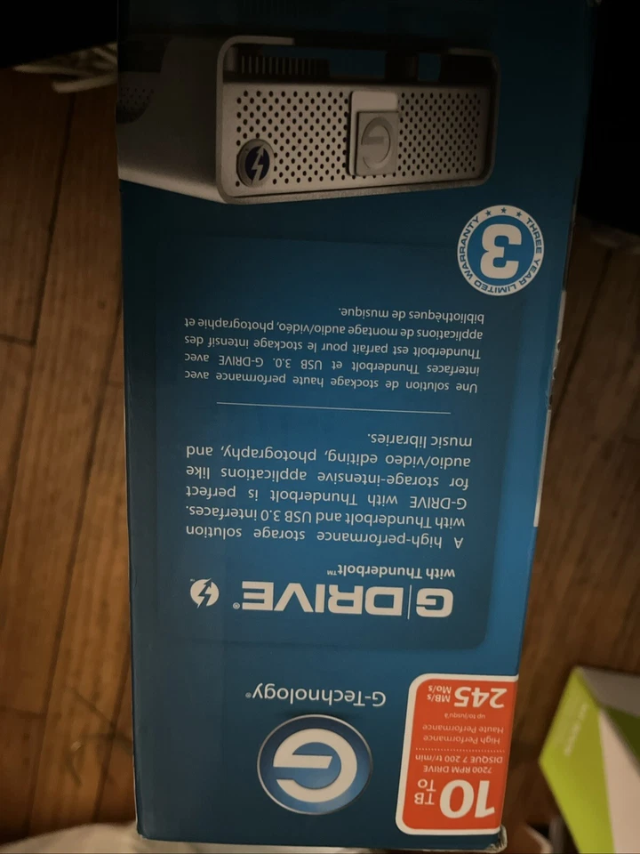 G-Technology 10TB G-DRIVE with Thunderbolt and USB 3.0 Silver - 0G05024 - Image 3 of 4