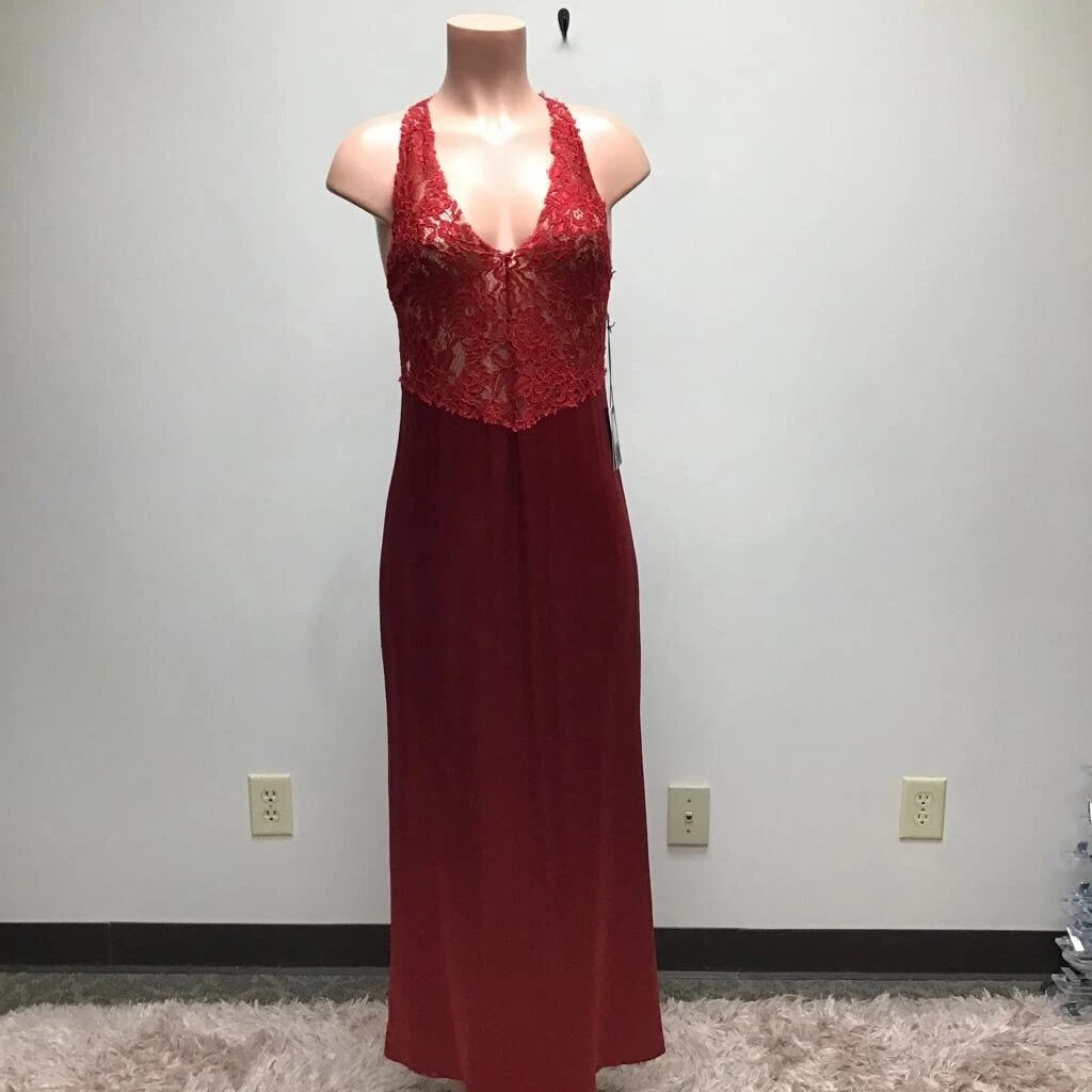 Crimson red gown 2025