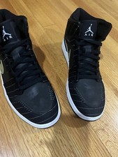 Nike Air Jordan 1 Retro Menʻs Size 9