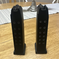 Glock Glock 19 9mm Factory Mags Lot Of 2