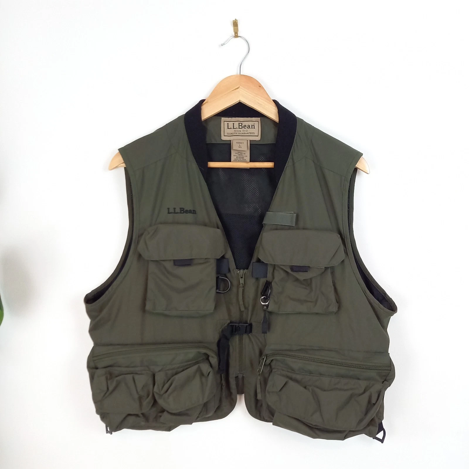 LL Bean WOMENS Large Utility Fishing Outdoor Gear Cargo Angler Tactical Zip Vest
Opens in a new wind