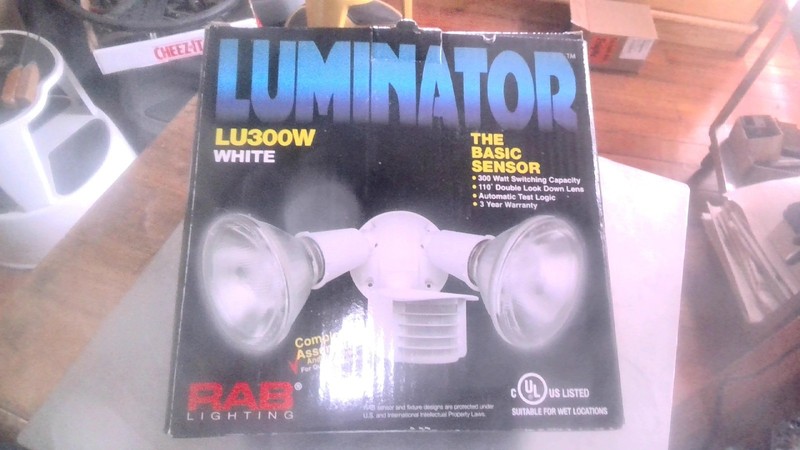 RAB LU300W Outdoor Sensors Luminator 110 Sensor 2 Floods 300W 120V White NIB