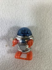 Vintage 1977 Tomy Wind-Up Toy Walking Robot 1 3/4 works