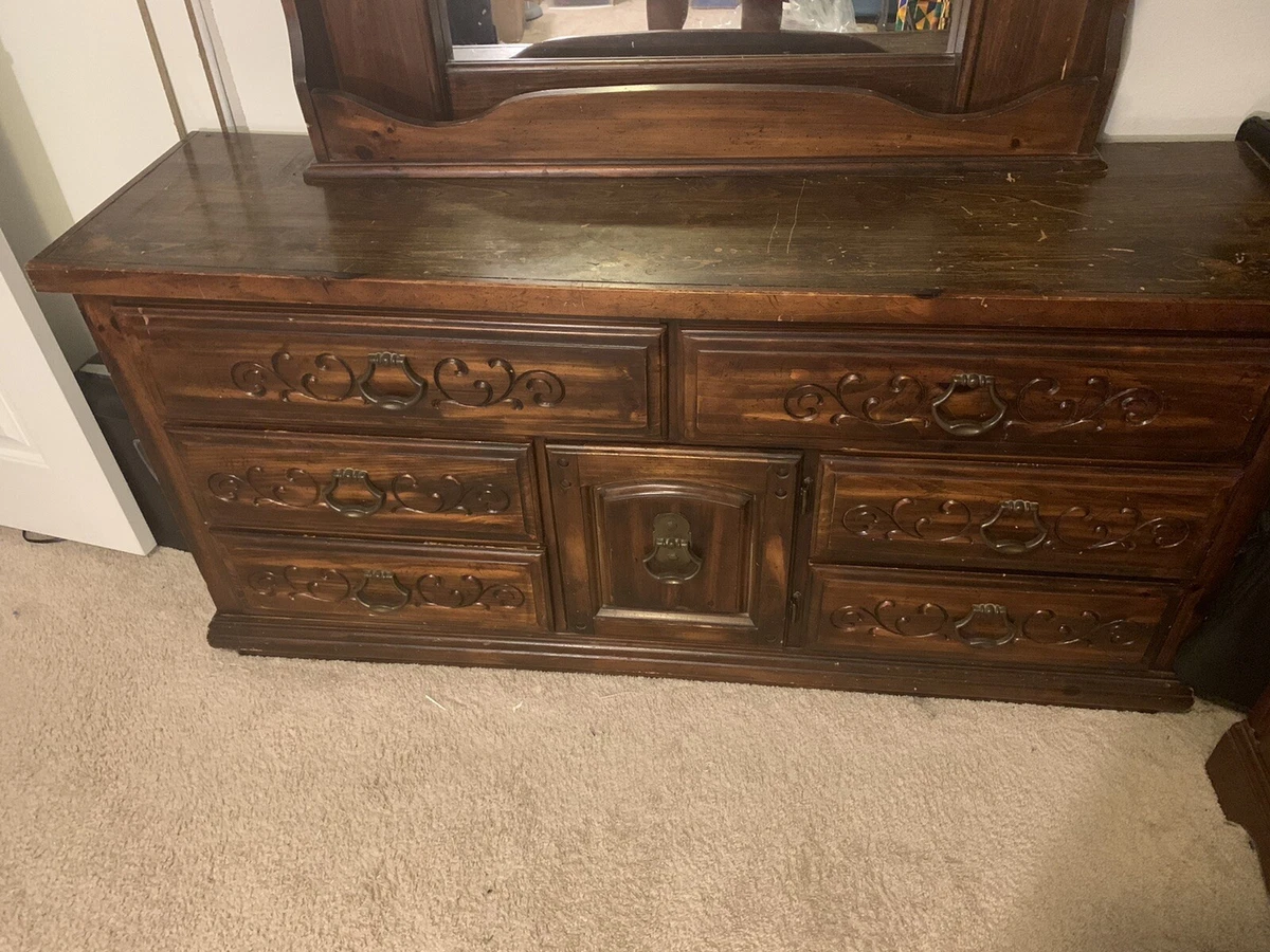Vintage lea clearance bedroom furniture