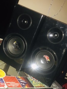 philips company speaker