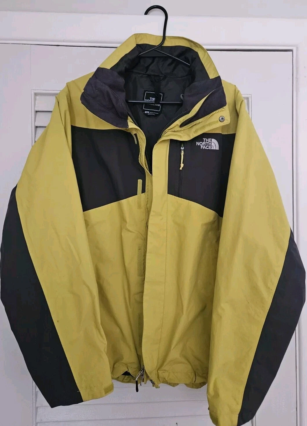 🔥 The North Face Jacket Mens Medium Yellow Hyvent Coat Parka Water Resistant