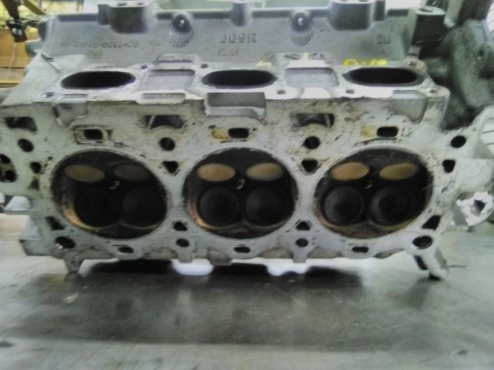 05-07 Ford Fivecientos Pasajero Derecho Culata 3.0 Litros Trasera Foto 3 de 4