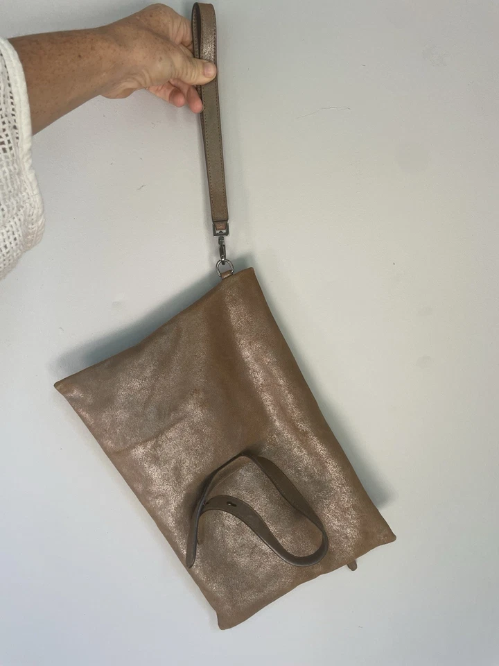 Auténtico bolso de mano Brunello Cucinelli de gamuza metálica con forro de lana - Raro  Foto 2 de 4