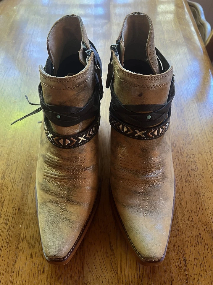 ¡Botas de vaquero súper lindas! Durango Mujer 8.5 Usado Una Vez! Excelente Estado Foto 4 de 4