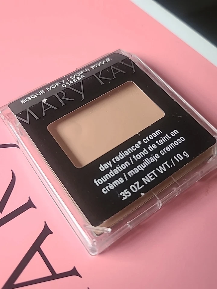 New Mary Kay Day Radiance Cream Foundation Bisque Ivory Full Size - Image 3 of 3