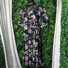 City Chic Dress Size 22 Black Floral Print Maxi Faux Wrap Flutter Sleeve 3223