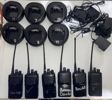 Lot of 6 Motorola/Vertex Standard VX-261-G7-5 UHF Two-Way Radios full set J213