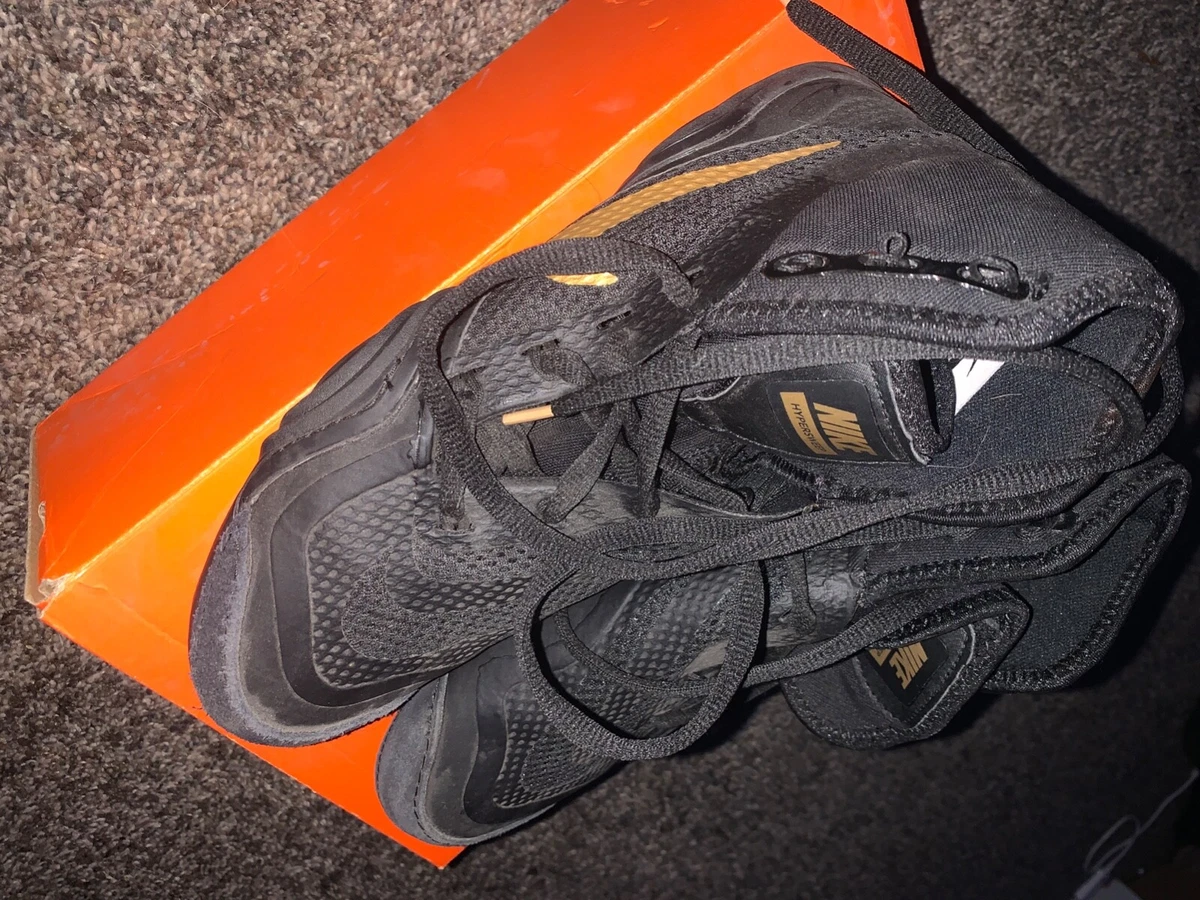 Black and clearance gold nike hypersweeps