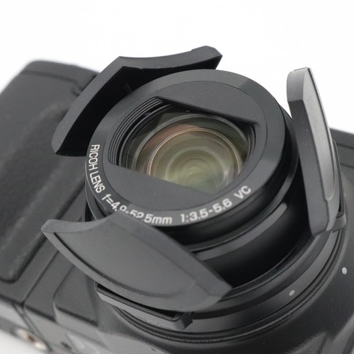 Ricoh GXR Digital Camera P10 28-300mm Lens Mint Condition Low Shutter Count - Picture 16 of 17