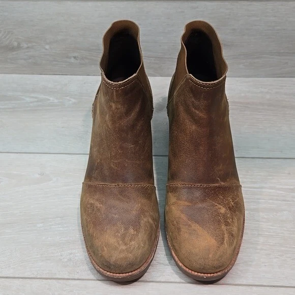 sorel ankle tractor platform leather boots