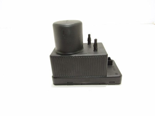 MERCEDES BENZ C W203 ZENTRALVERRIEGELUNGSPUMPE ZV PUMPE central lock 2038000048