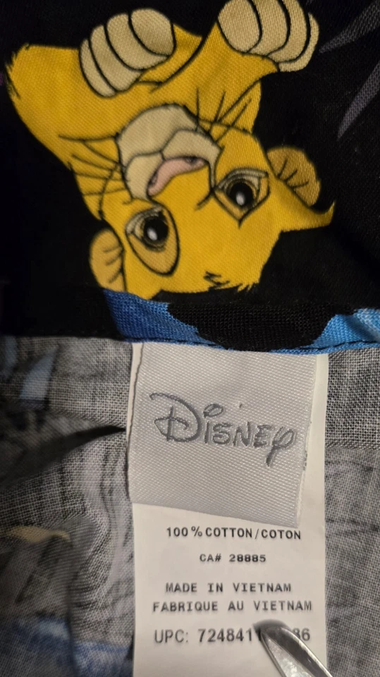 Women's Disney Lion King Simba Scrub Top Large - Image 4 of 4