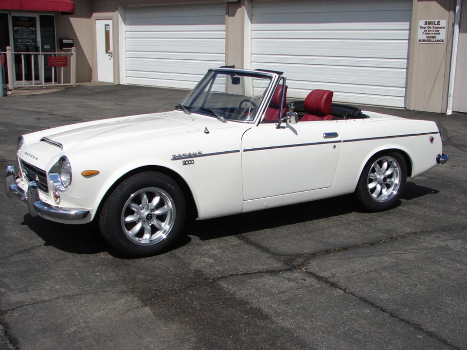 KYB 4 SHOCKS for 310 311 DATSUN 1500 1600 2000 ROADSTER FAIRLADY 63 - 68 69 70 - Image 2 of 4