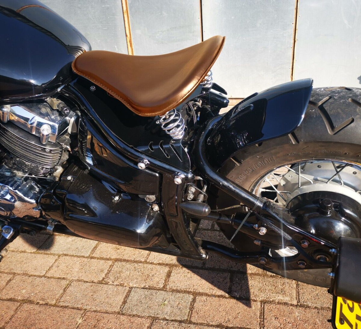XVS-650 BOBBER V-STAR DRAGSTAR SEAT CONVERSION KIT (BROWN) UK