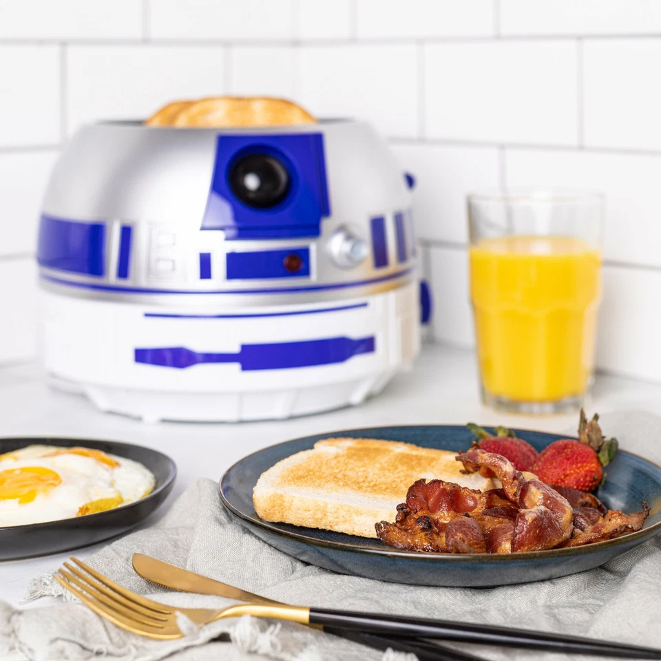 Uncanny Brands Star Wars R2D2 Deluxe Toaster - Lights-Up and Makes Sounds Like A - Image 4 of 4