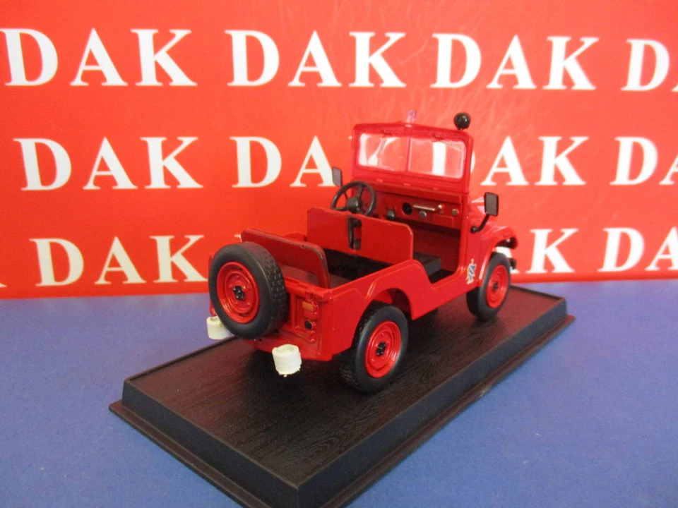 Die cast 1/32 Modellino Auto Pompieri Willys Jeep M38 A1 France 1971 - Immagine 3 di 3