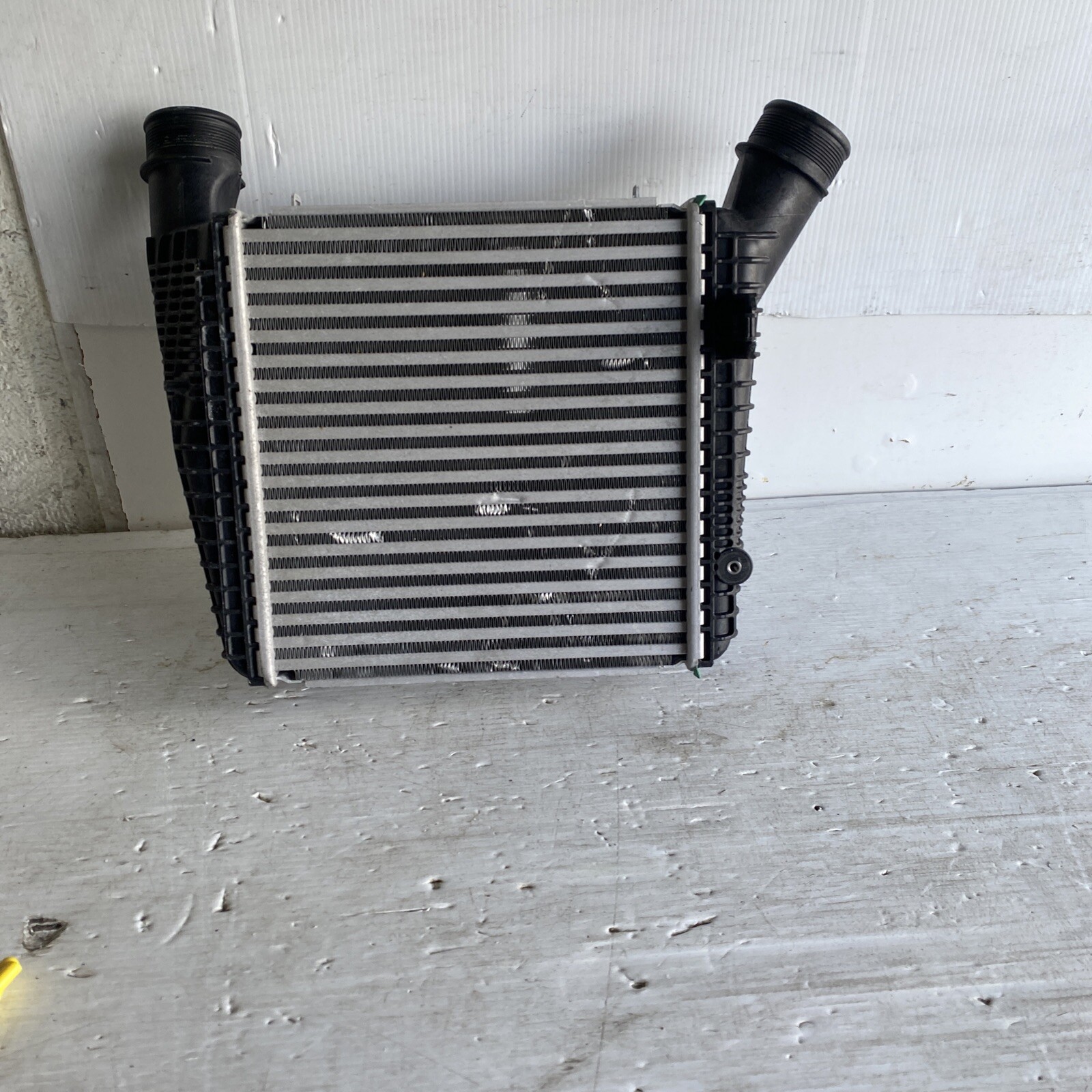 19-22 BENTLEY CONTINENTAL GT ENGINE MOTOR SIDE AIR INTERCOOLER RADIATOR OEM