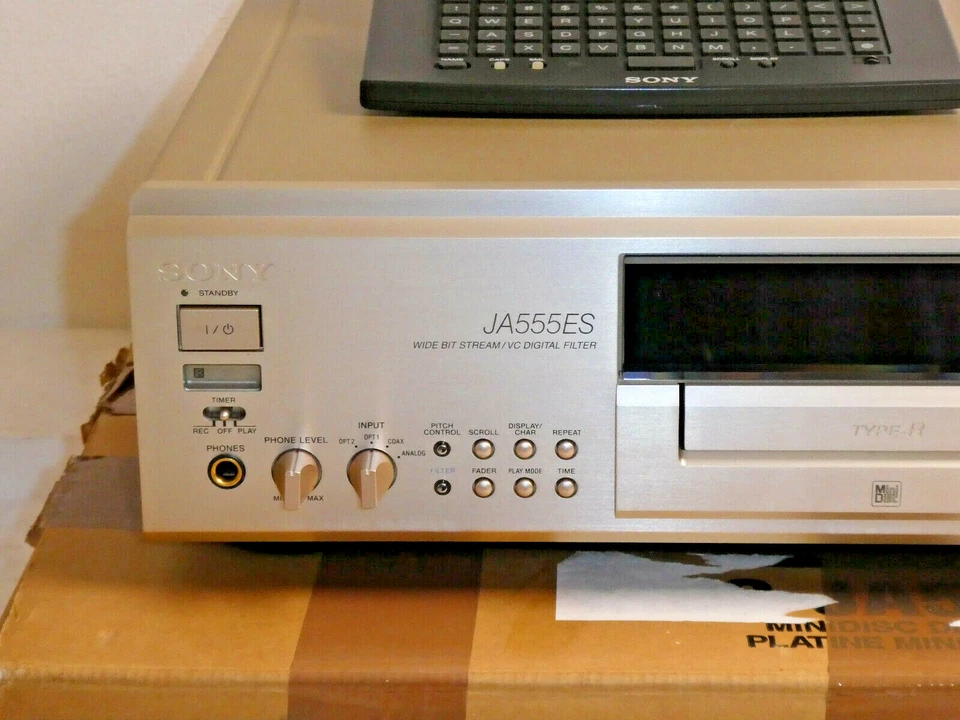 Sony MDS-JA555ES High-End MiniDisc Recorder OVP w.NEU, 2x FB, 2 Jahre Garantie - Bild 2 von 4