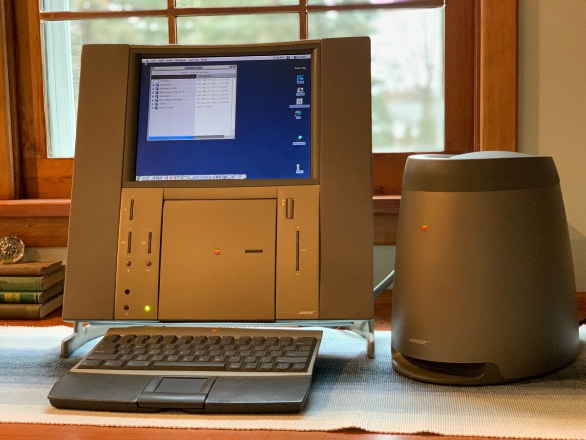 Apple 20th Anniversary Macintosh Computer (TAM) - Limited Apple 20th Anniversary Macintosh Computer (TAM) - Limited
