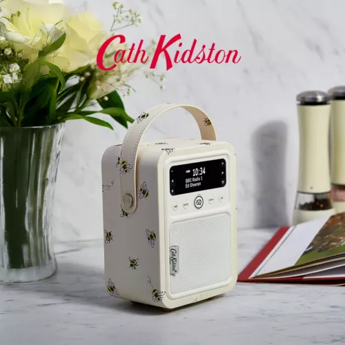 Portable DAB/DAB+ Digital Radio Alarm Clock Bluetooth FM Battery Powered Radio - Picture 1 of 8