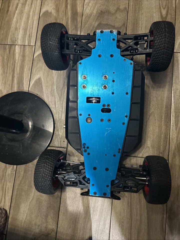 Coches de radiocontrol: ¡todo sobre coches de radiocontrol Nitro, coches de radiocontrol de gasolina, coches de radiocontrol eléctricos y más! Foto 4 de 4