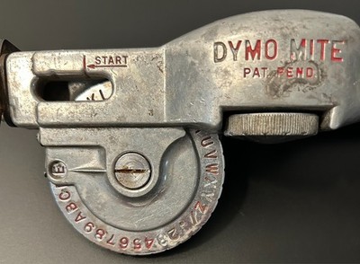 t_colleさま専用です■製品保証■ DYMO MITE M-3 179-6 Vintage DYMO-MITE TAPEWRITER Label Maker Embosser Pat Pend Metal