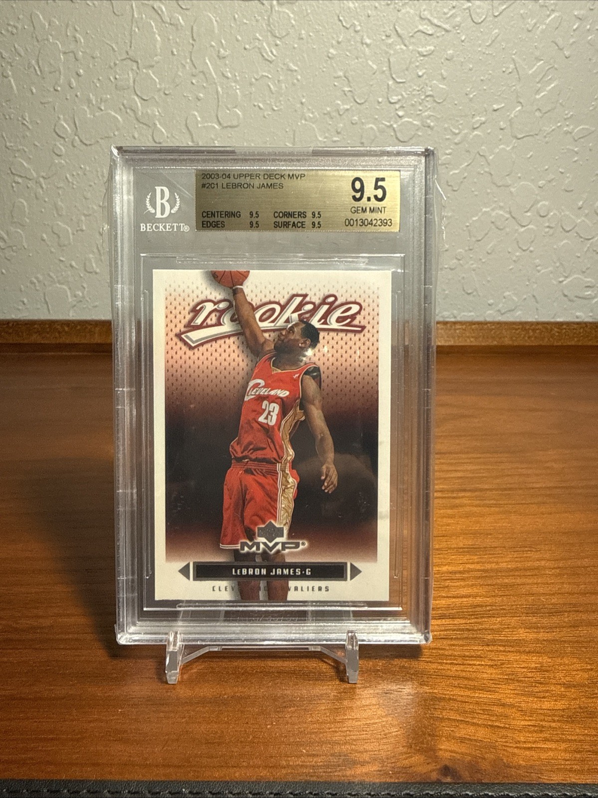 LeBron James 2003 Upper Deck MVP #201 Base Price Guide - Sports