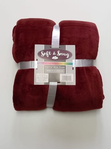 VICTORIA LONDON SOFT & SNUG FLANNEL MINK THROW King Size - Picture 6 of 11
