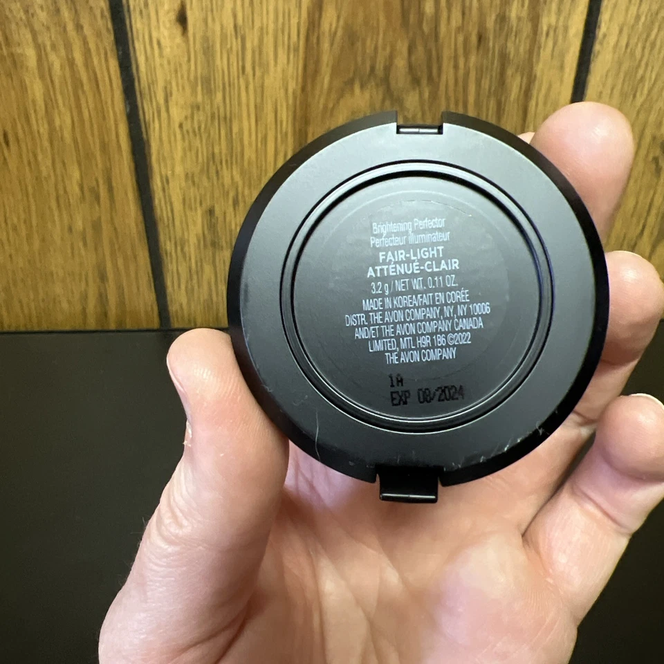 Avon fmg MATCH Corrector  Brightening Perfector FAIR - LIGHT New in Box - Image 3 of 3