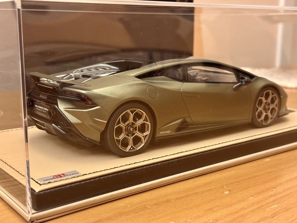 Lamborghini Huracan Tecnica 1/18 Mr. Collection Limited Edition LAMBO054D - Immagine 2 di 4